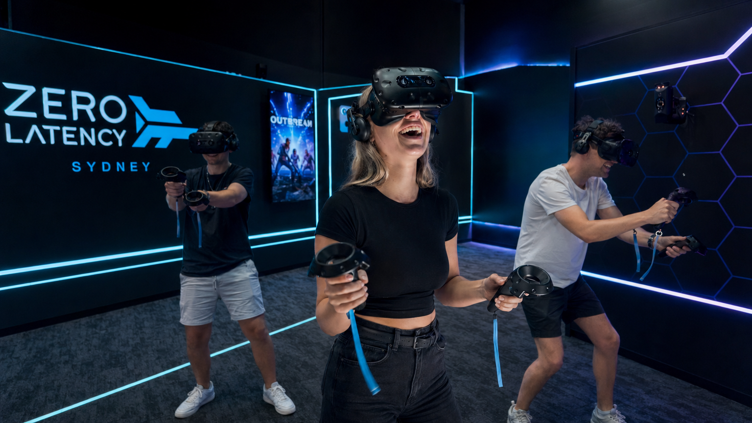Free-roam VR arena